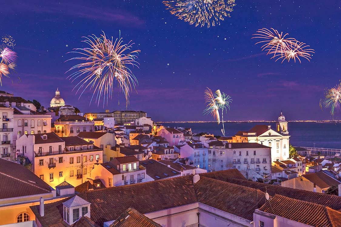 fireworks New Year’s Eve Alfama
