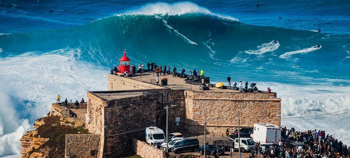 Best beaches in Portugal: Nazaré huge wave 