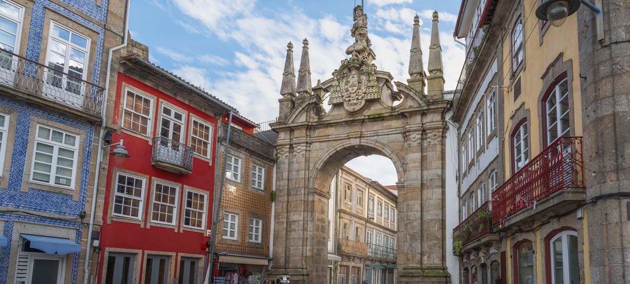 arch oh the new gate braga portugal