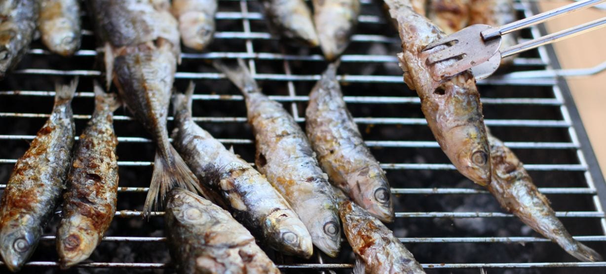 Sardinhas assadas na grelha